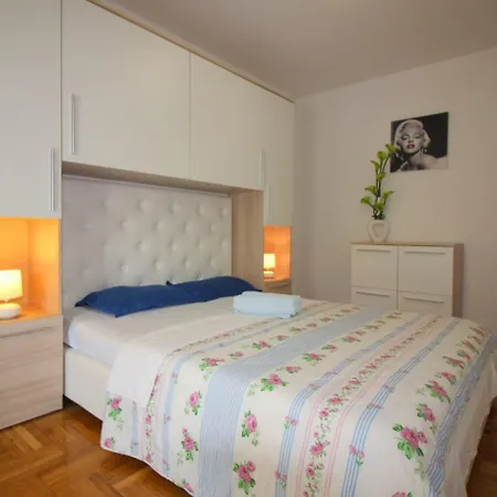 In - Istrien 10214 *