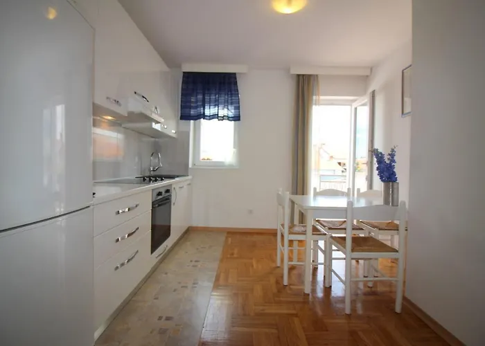 In - Istrien 10214 פורץ